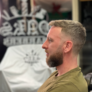Oaks-Barbers-Hair-_2-300x300